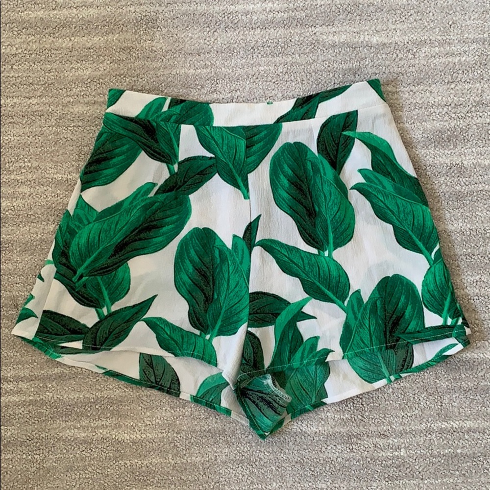 Show Me Your Mumu HW shorts in banana leaf